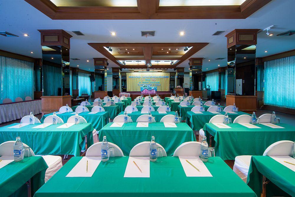 Krabi Royal Hotel Exterior photo