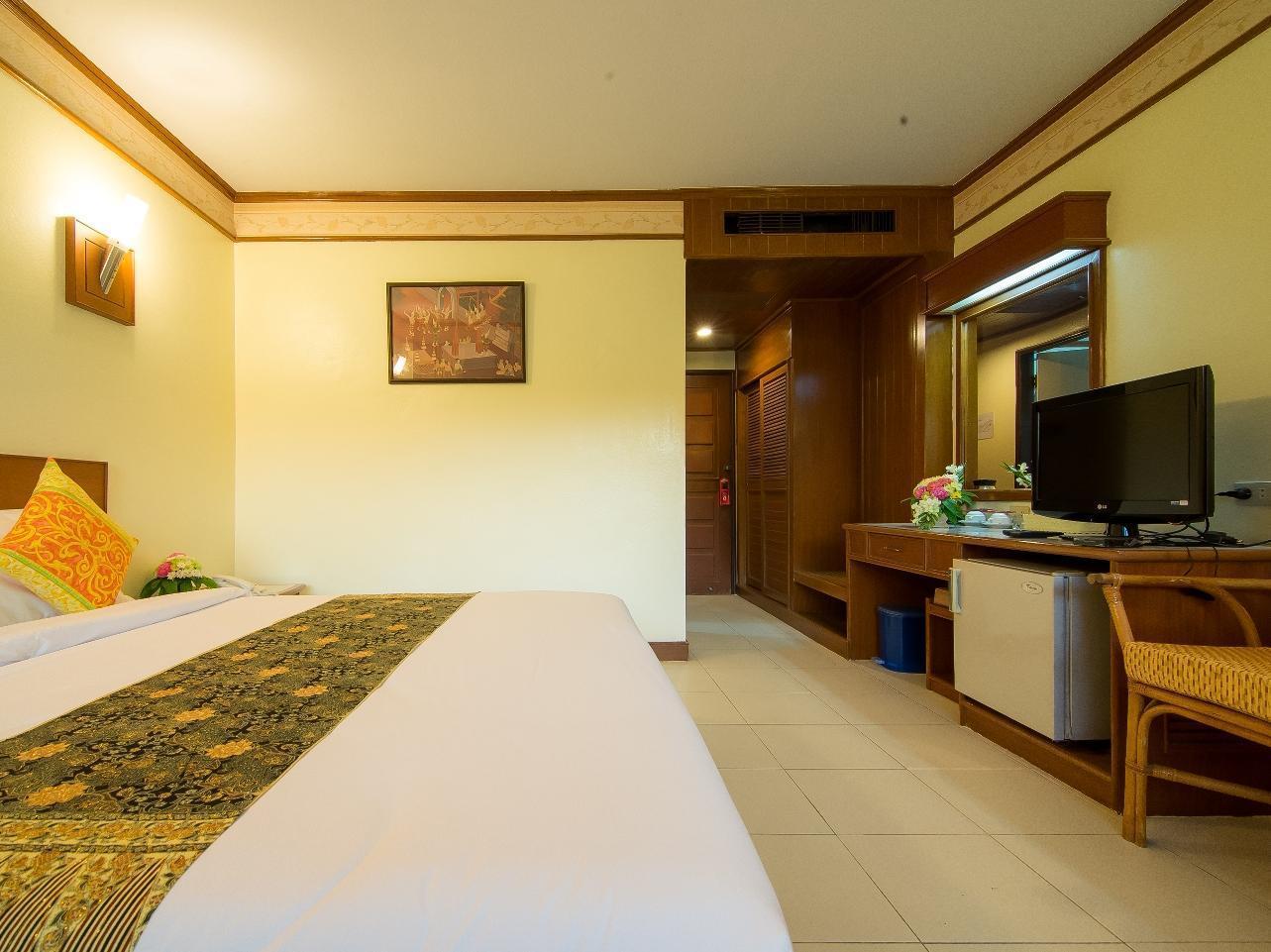 Krabi Royal Hotel Exterior photo